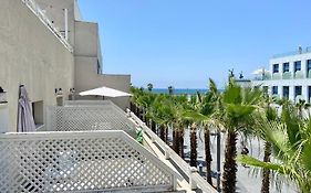 Yarkon - By Beach Apartments Tlv